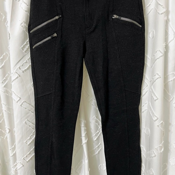 ATHLETA WOMENS STRETCHY SIZE 6 PANTS ZIPPERED POCKETS IN FRONT GREAT CONDITION - Picture 3 of 7